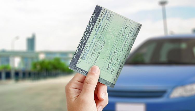 Veículos com placa final 3 devem ser licenciados em junho