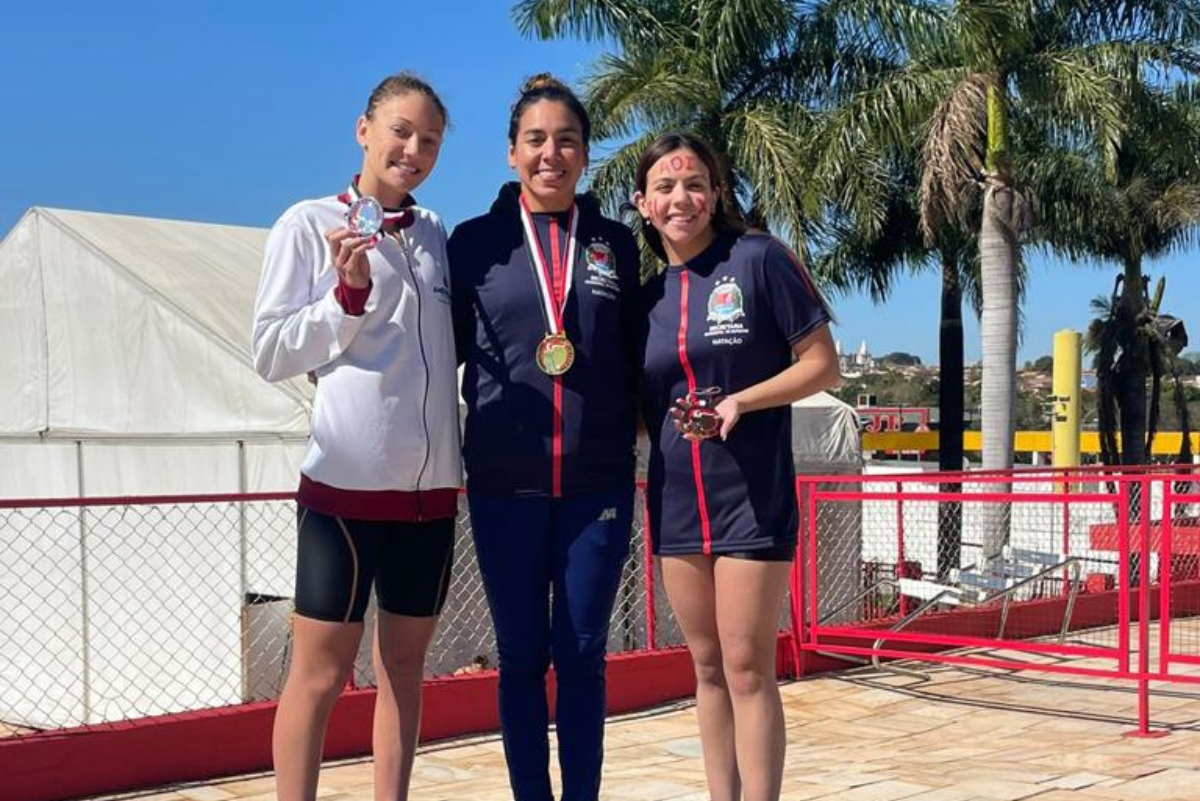 Natação estreia com 4 medalhas de ouro nos Jogos Regionais
