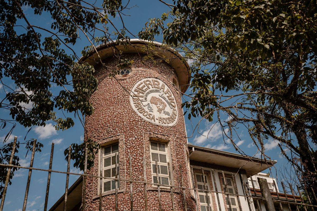 Imagem mostra fachada do Herbário Barbosa Rodrigues