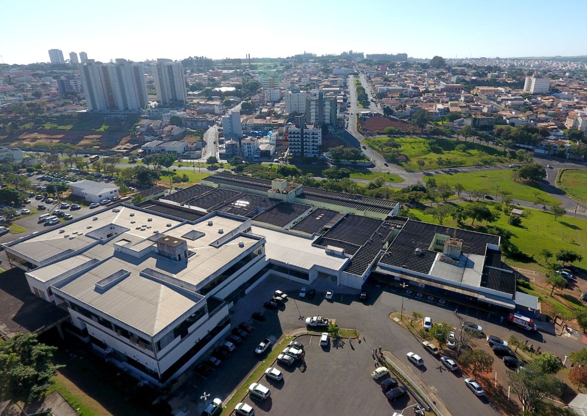 Em 14 dias, ocupação de leitos com respirador cresce 18% no Hospital Municipal