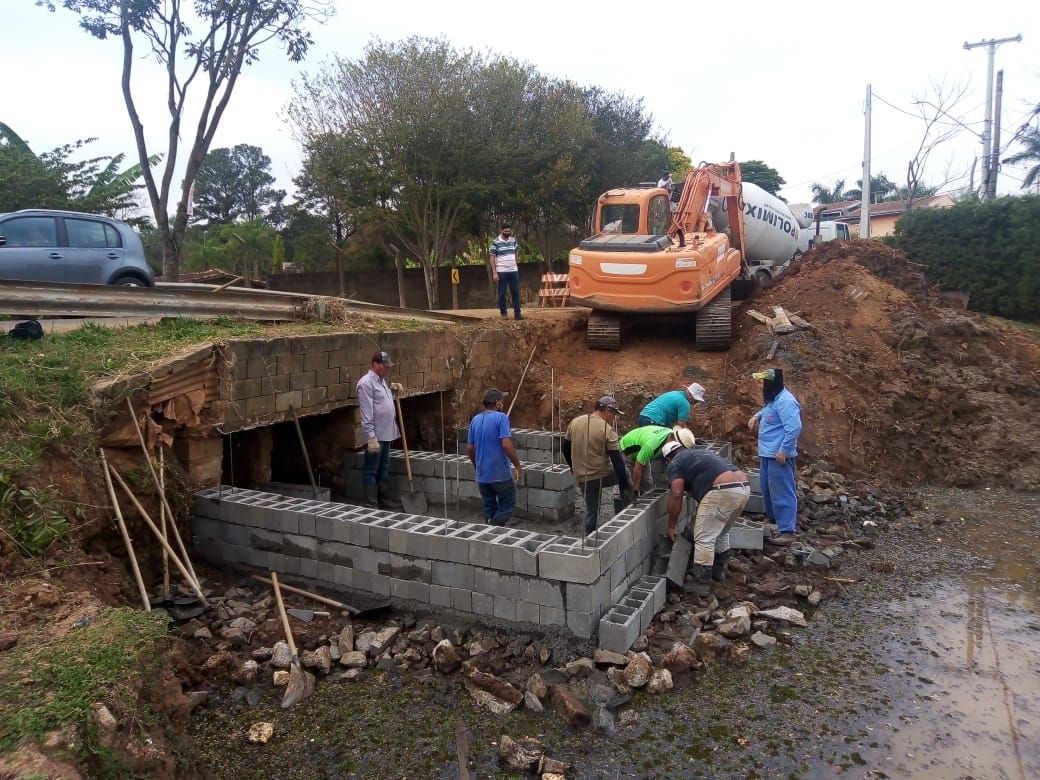 Obras de desassoreamento da Lagoa Berinjela prosseguem