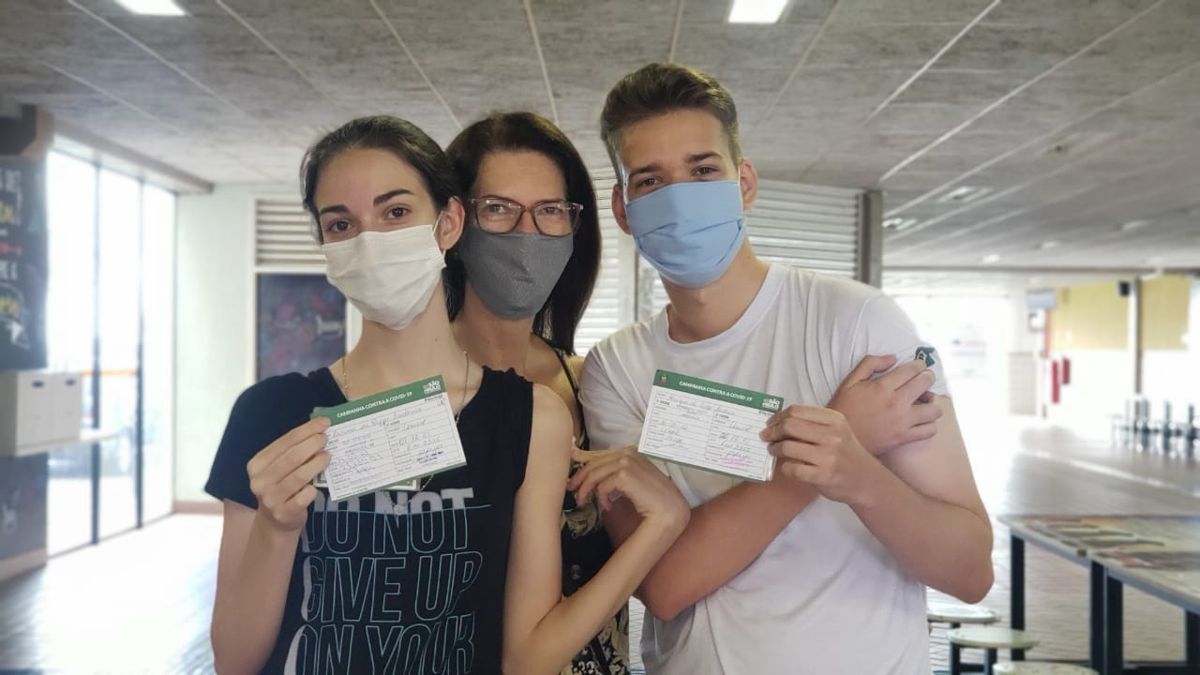 Unisal volta a vacinar apenas com agendamento prévio