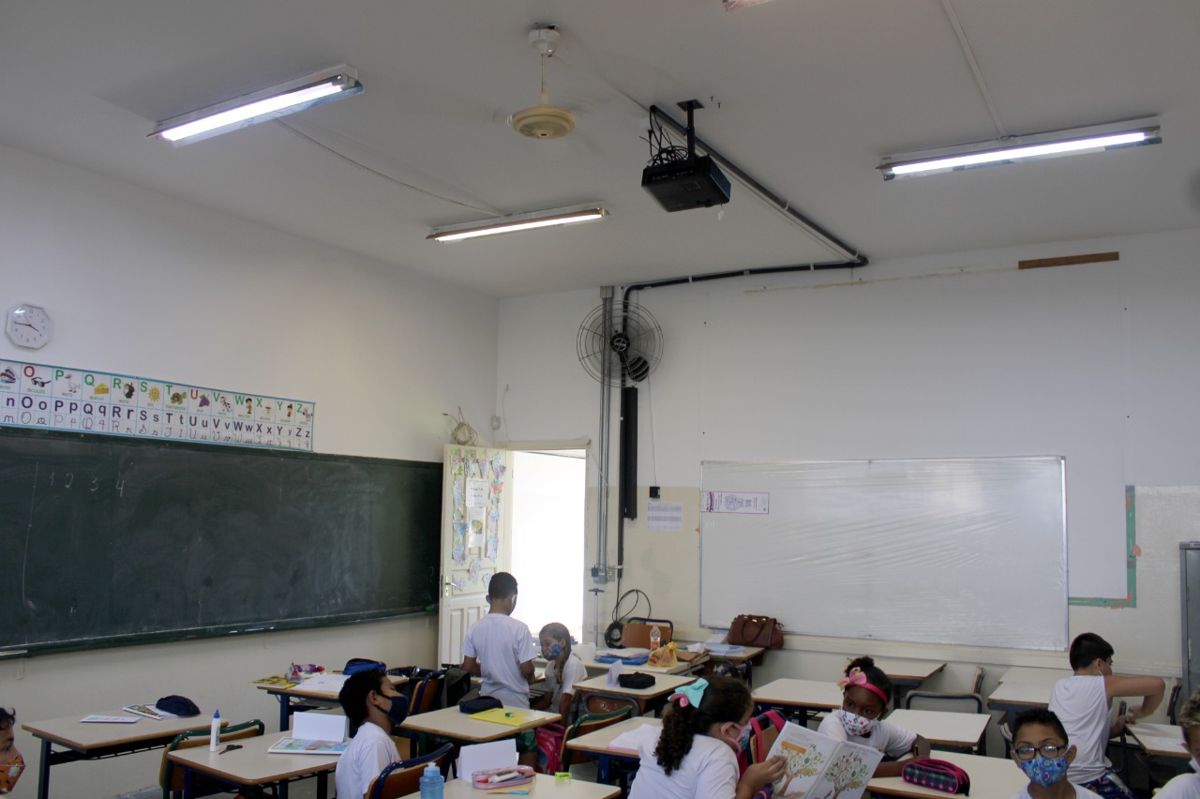 Educação investe em tecnologia para as salas de aula
