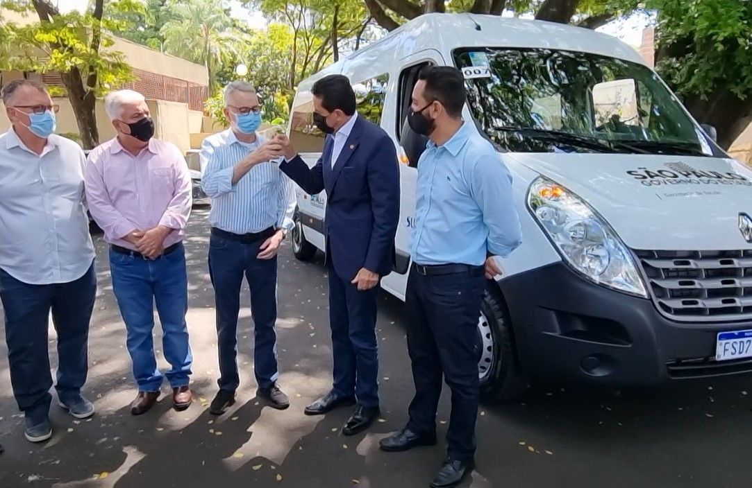 Americana recebe mais uma van para o transporte social de pacientes
