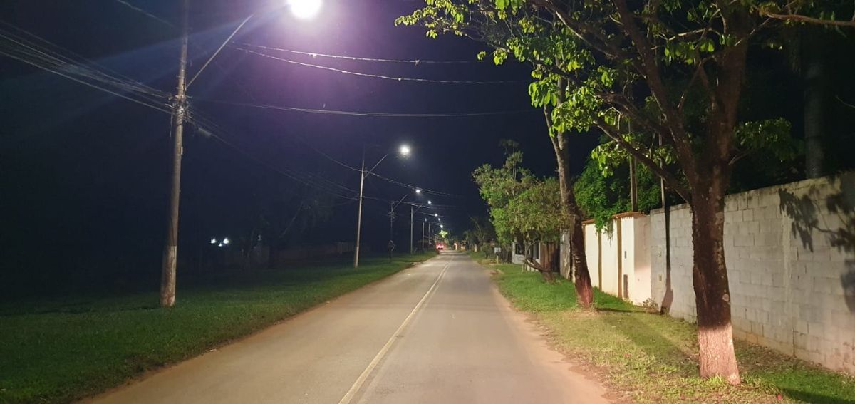 Prefeitura conclui instalação de LED na avenida Santino Faraone
