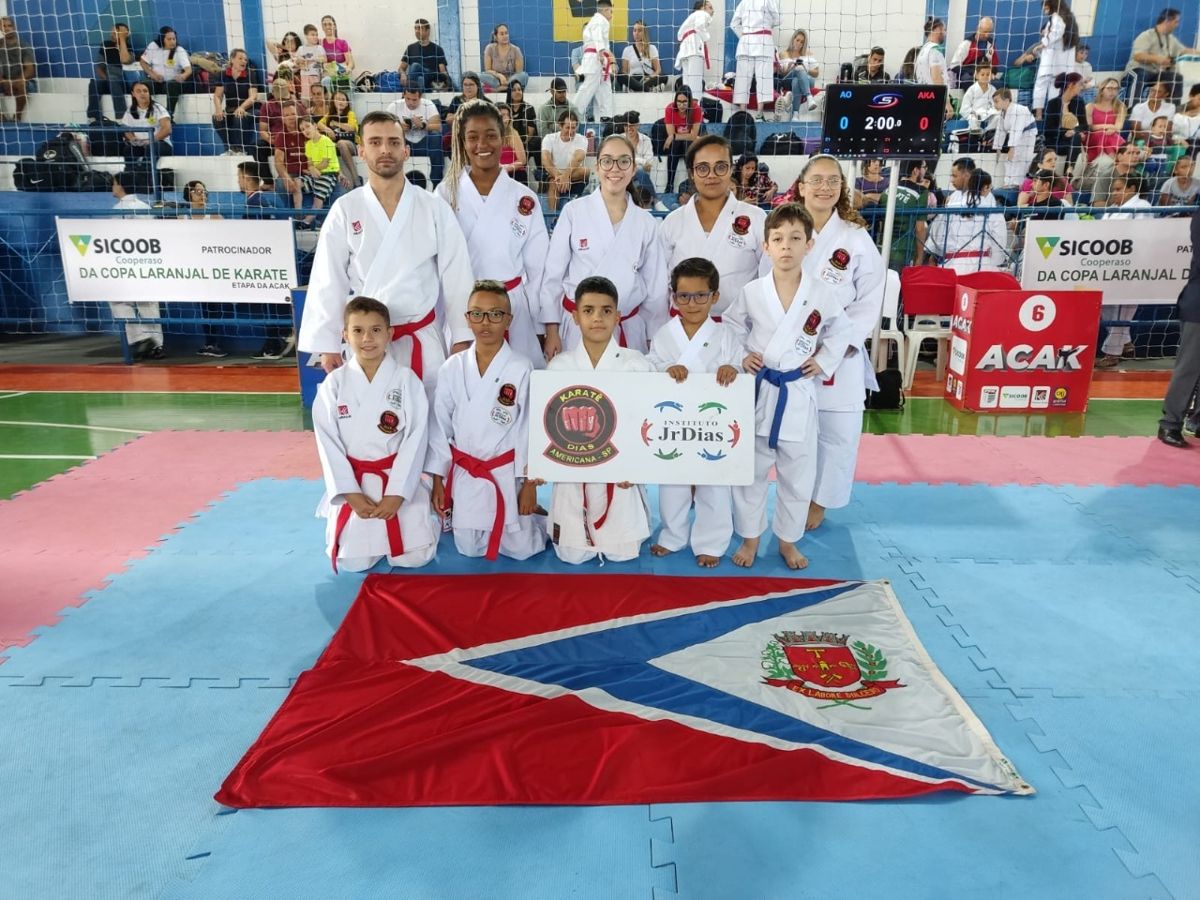 Karatecas trazem 16 medalhas para Americana
