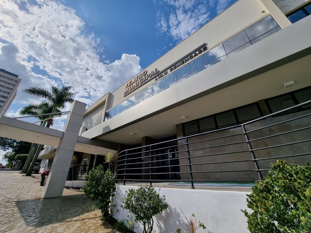 Teatro Lulu Benencase recebe dois Elvis para encenar vida do músico