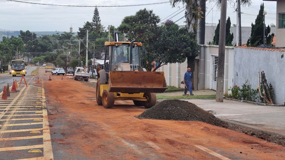 DAE executa ampliação do sistema de esgoto na Praia Azul
