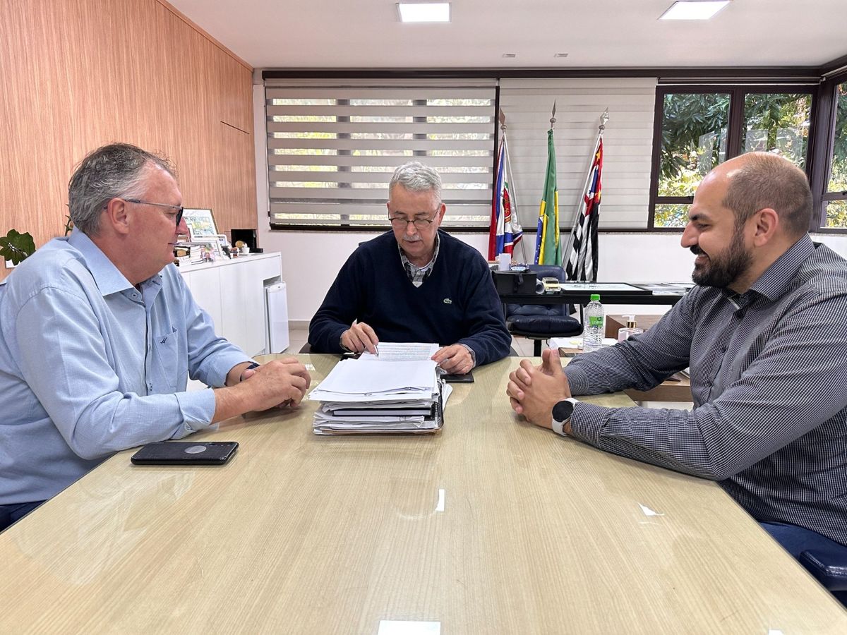 Prefeito Chico Sardelli anuncia conquista de R$ 1 milhão para a saúde