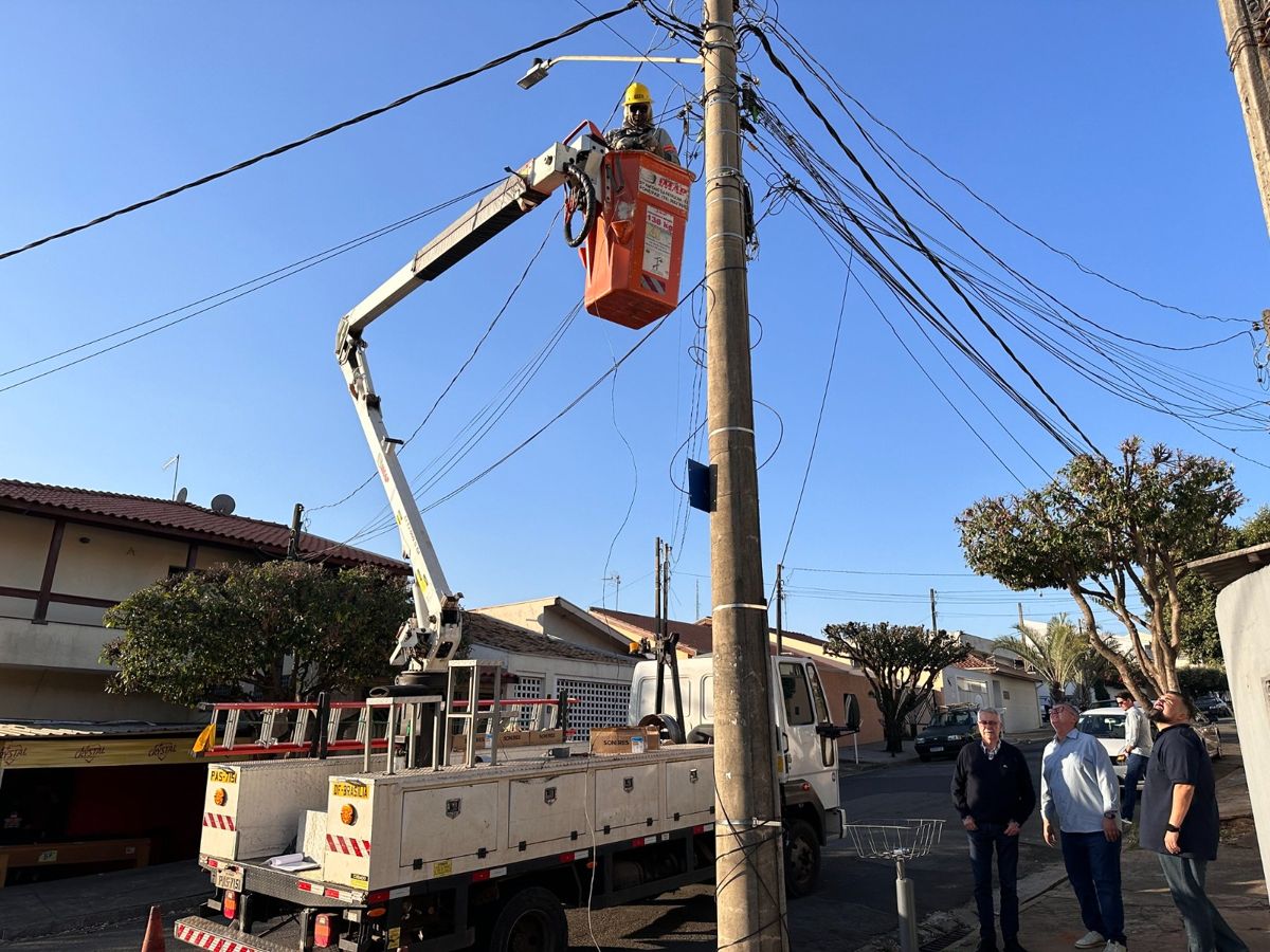 Instalação de LED avança para a região do Morada do Sol
