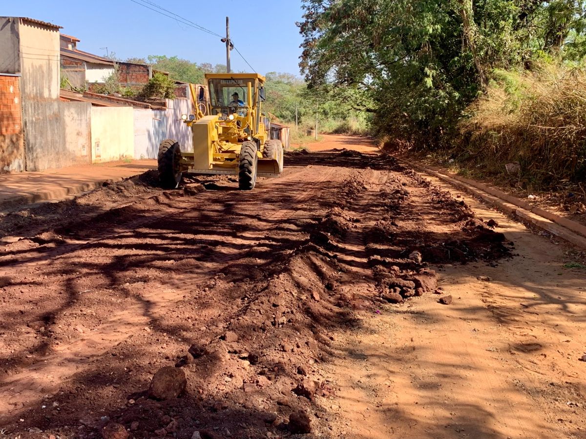 Prefeitura prepara pavimentação do Asta 1