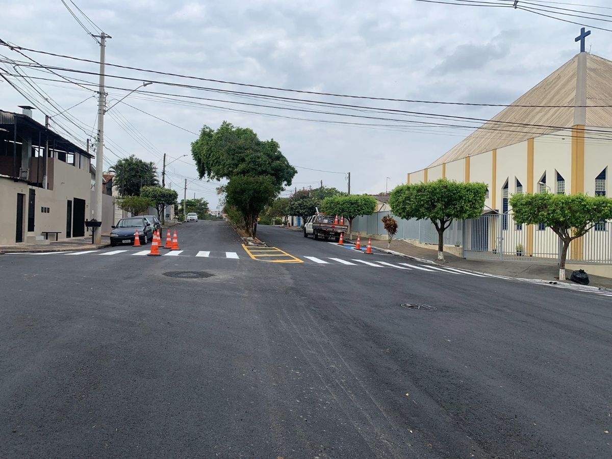Prefeitura executa sinalização viária no São Luiz
