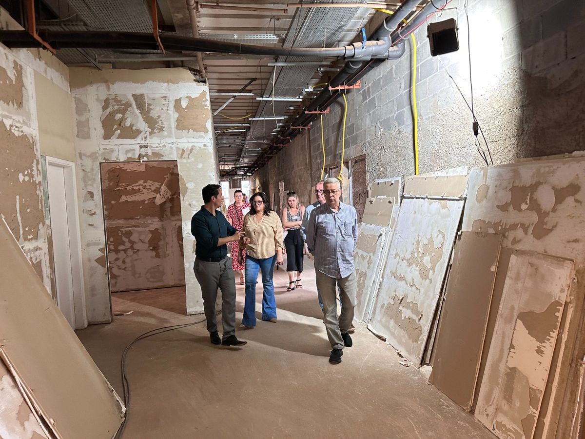 Chico e Odir visitam obras do novo Núcleo de Especialidades