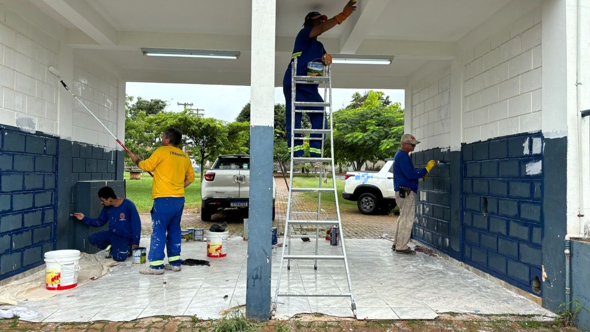 Prefeitura revitaliza pintura da Praça da Fraternidade