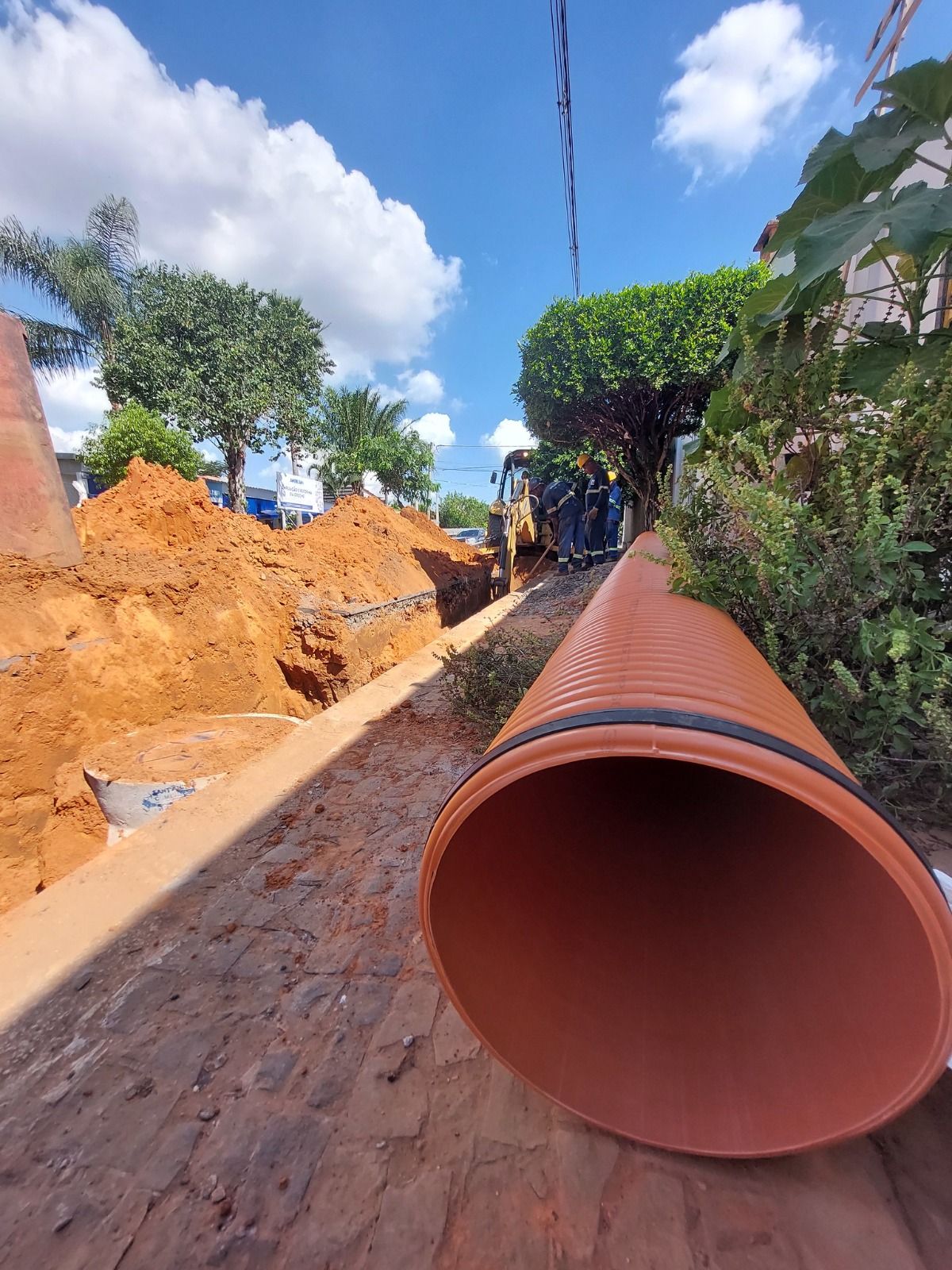 Gruta Dainese: obras de saneamento avançam na Avenida Serra do Mar