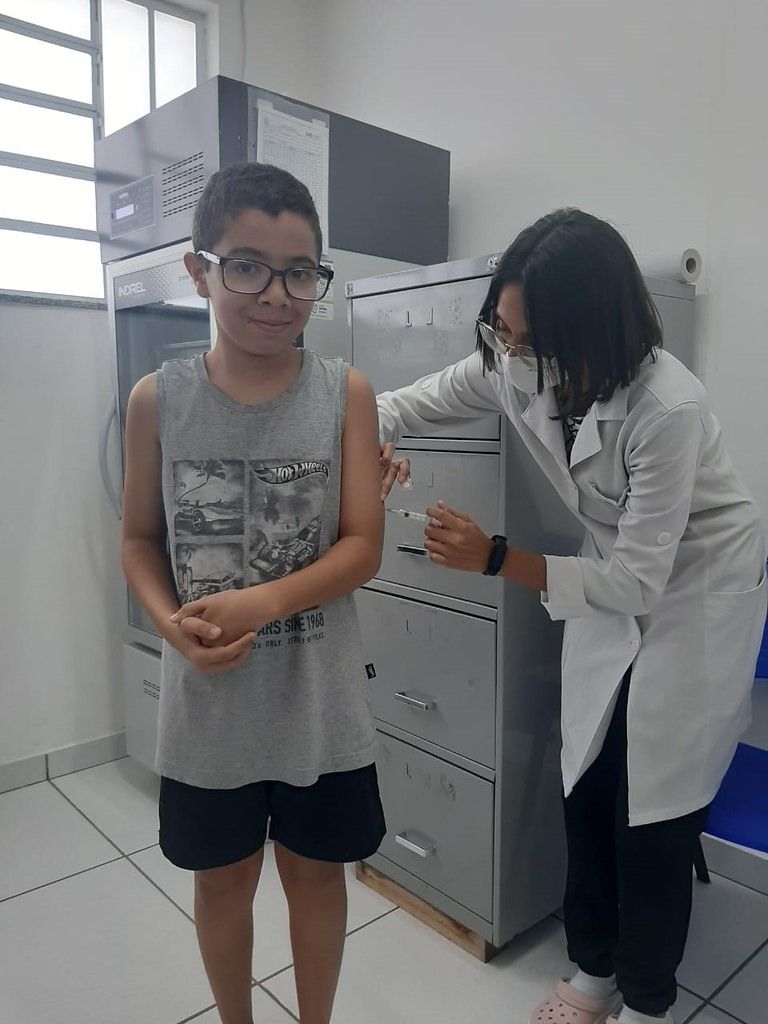 Americana vacina 95 crianças contra a dengue no primeiro dia de campanha