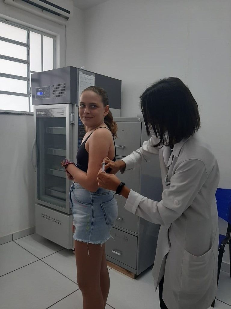 Americana amplia faixa etária da vacinação contra a dengue para 10 a 14 anos a partir de segunda-feira