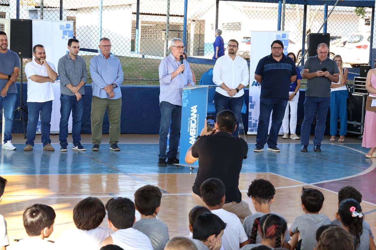 Prefeito Chico entrega reforma e ampliação da EMEF Jonas Corrêa de Arruda Filho