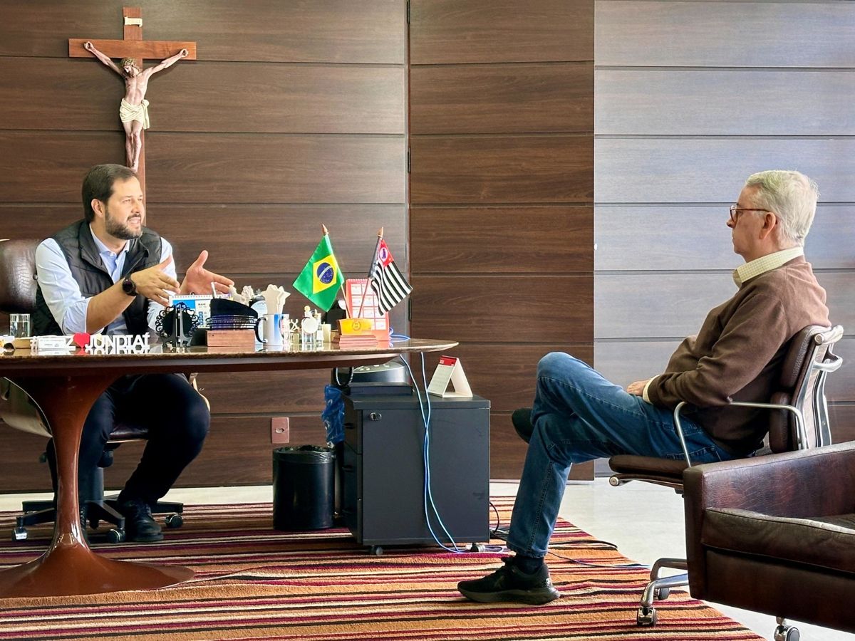 Chico discute políticas públicas na área da educação com prefeito de Jundiaí