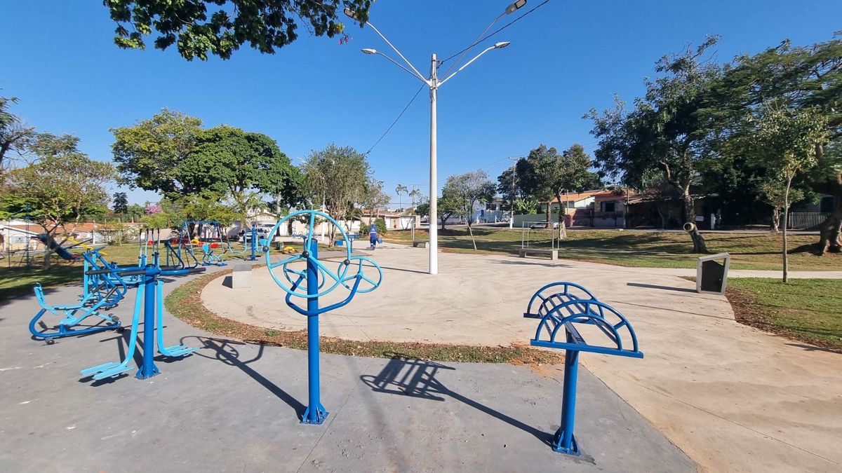 Prefeitura entrega revitalização da Praça Virgínia Faé nesta sexta-feira