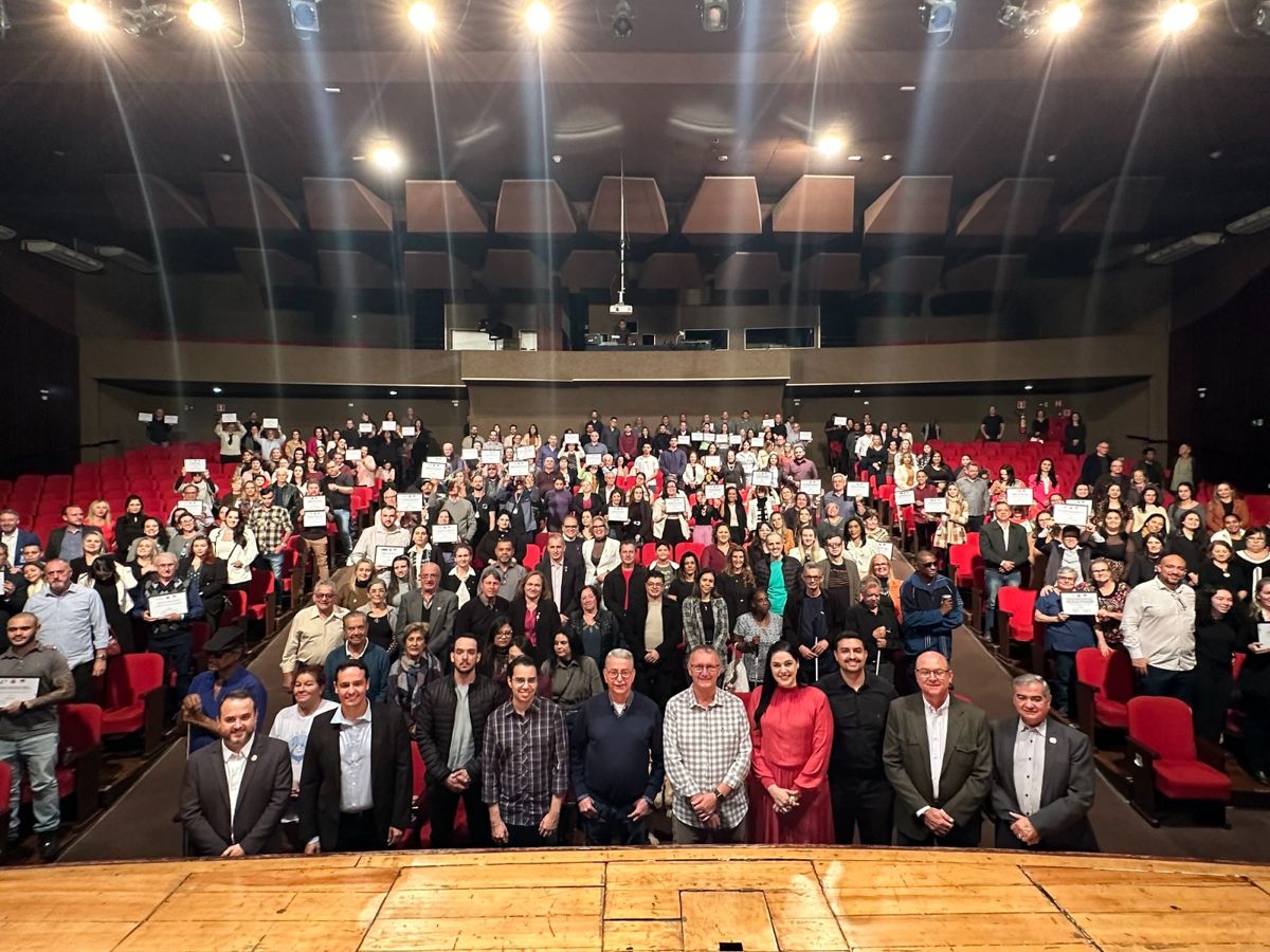 "Juntos por Americana" homenageia organizações, entidades e empresas parceiras da Prefeitura