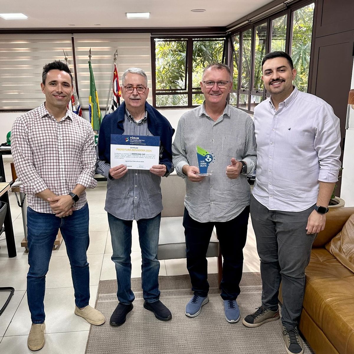 Americana recebe certificado de Prefeitura Inovadora no Fórum Cidades Digitais e Inteligentes da RMC