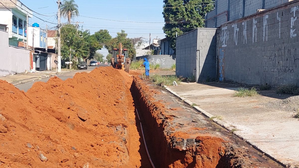 DAE realiza troca de rede no Jardim Santa Sofia