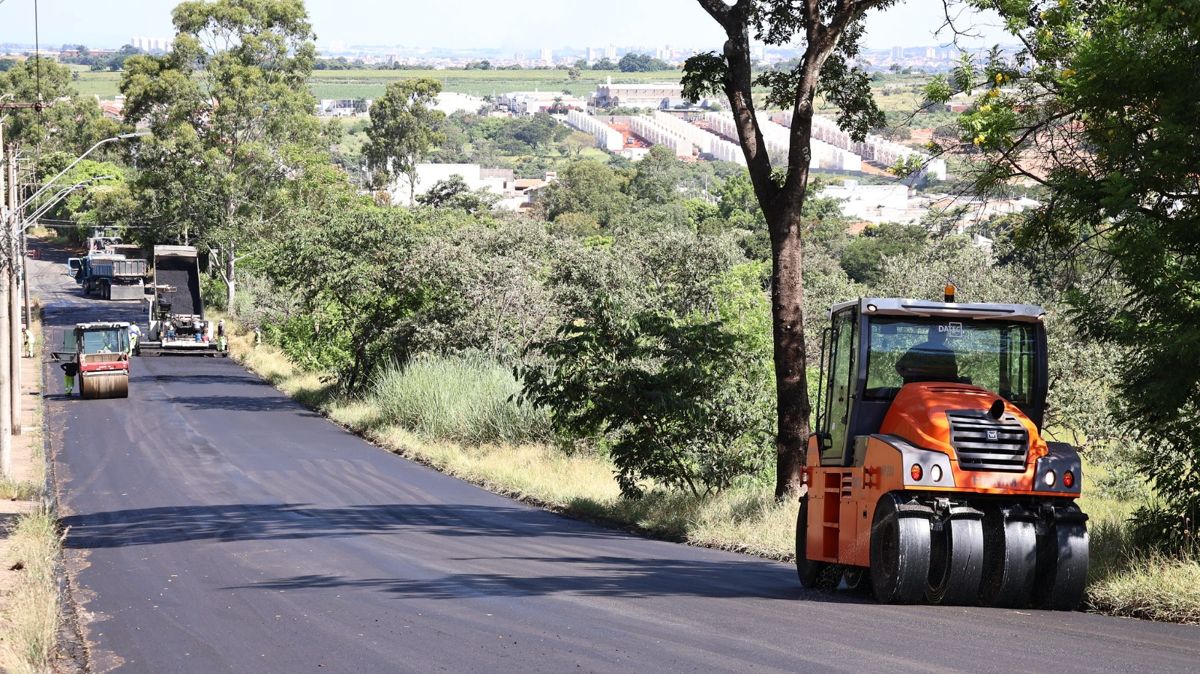 Prefeitura avança com o recapeamento asfáltico na Avenida Unitika