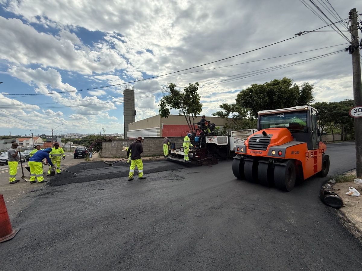 Recapeamento é concluído na Avenida Unitika e chega à reta final no Jardim Boer
