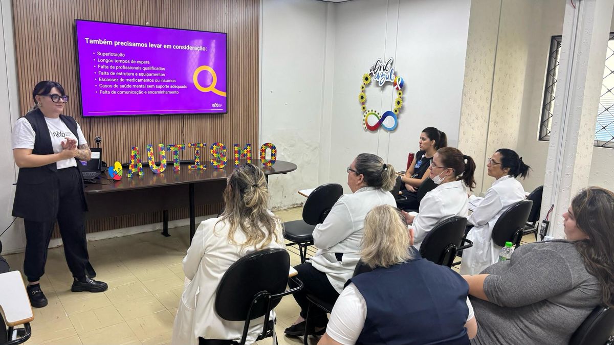 Mais de 100 profissionais do Hospital Municipal são capacitados sobre atendimento a pessoas com TEA