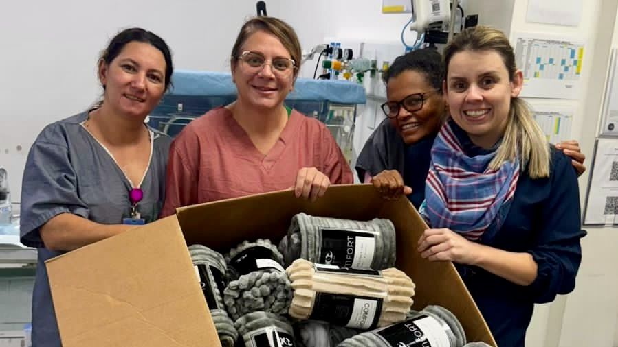 HM recebe doações de cobertores para bebês da UTI Neonatal e Maternidade
