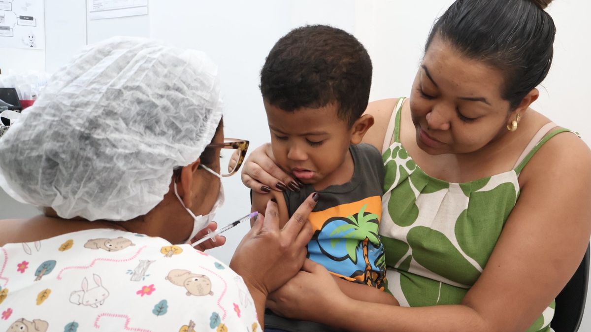 Dia D de vacinação contra gripe tem 1.072 doses aplicadas em Americana