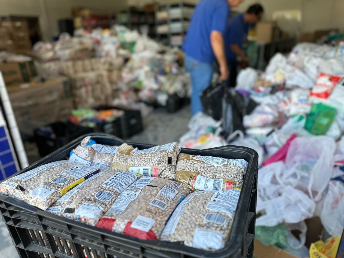 Fundo Social recebe 6 toneladas de alimentos do evento “Me Leva Festival”