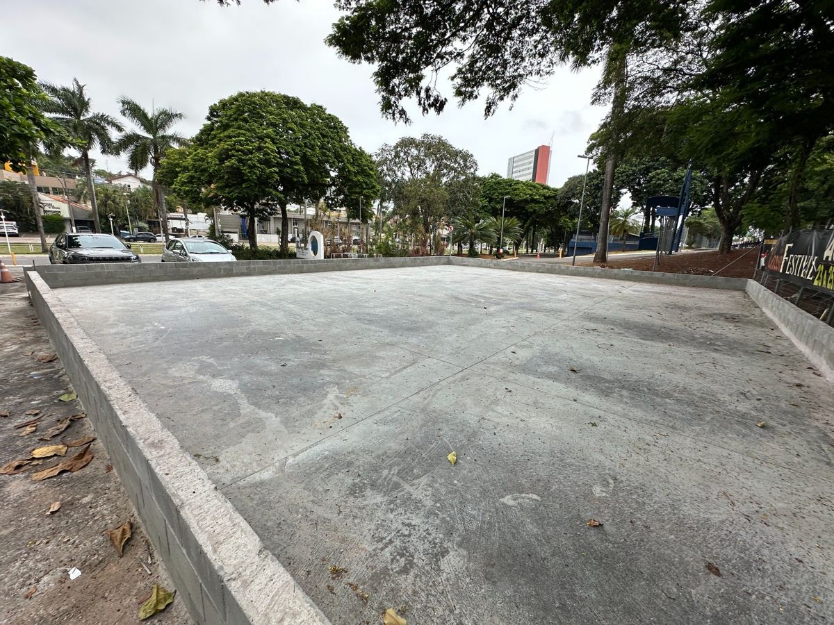 Concluído o piso da nova quadra de basquete 3x3 do CCL em Americana