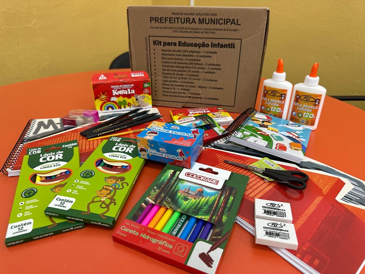 Americana recebe 11,4 mil kits de material escolar para estudantes da rede municipal
