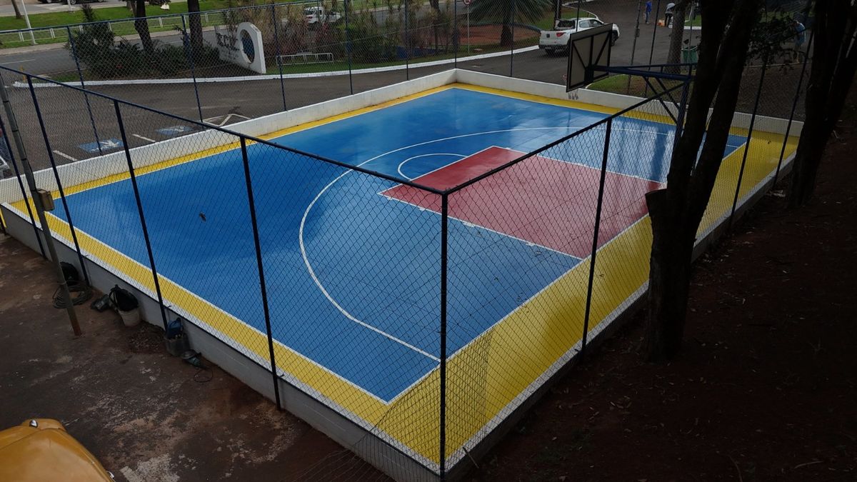 Obras são concluídas e Prefeitura libera uso da nova quadra de basquete 3x3 do CCL