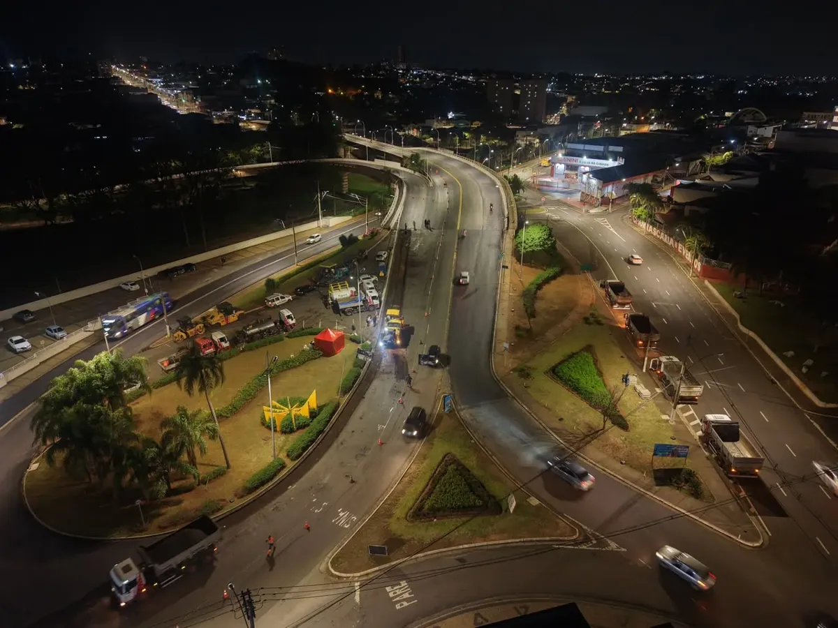 Equipes atuam no período noturno, entre 20h e 5h, com o objetivo de diminuir os impactos no trânsito