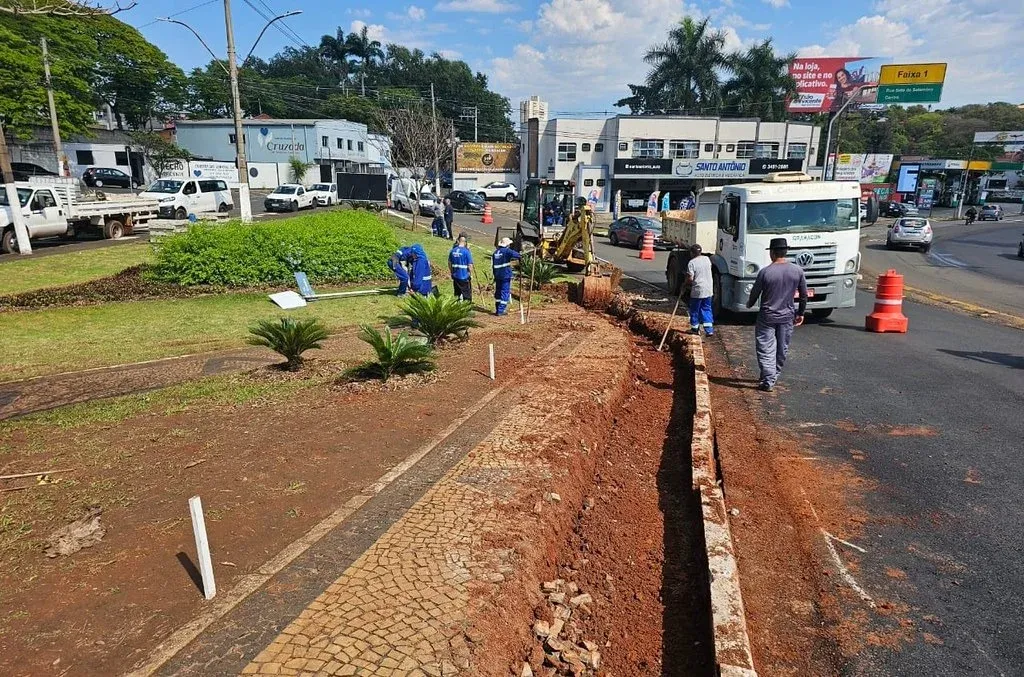 Intervenção ocupa uma área de 40 metros de largura por 3 metros de comprimento